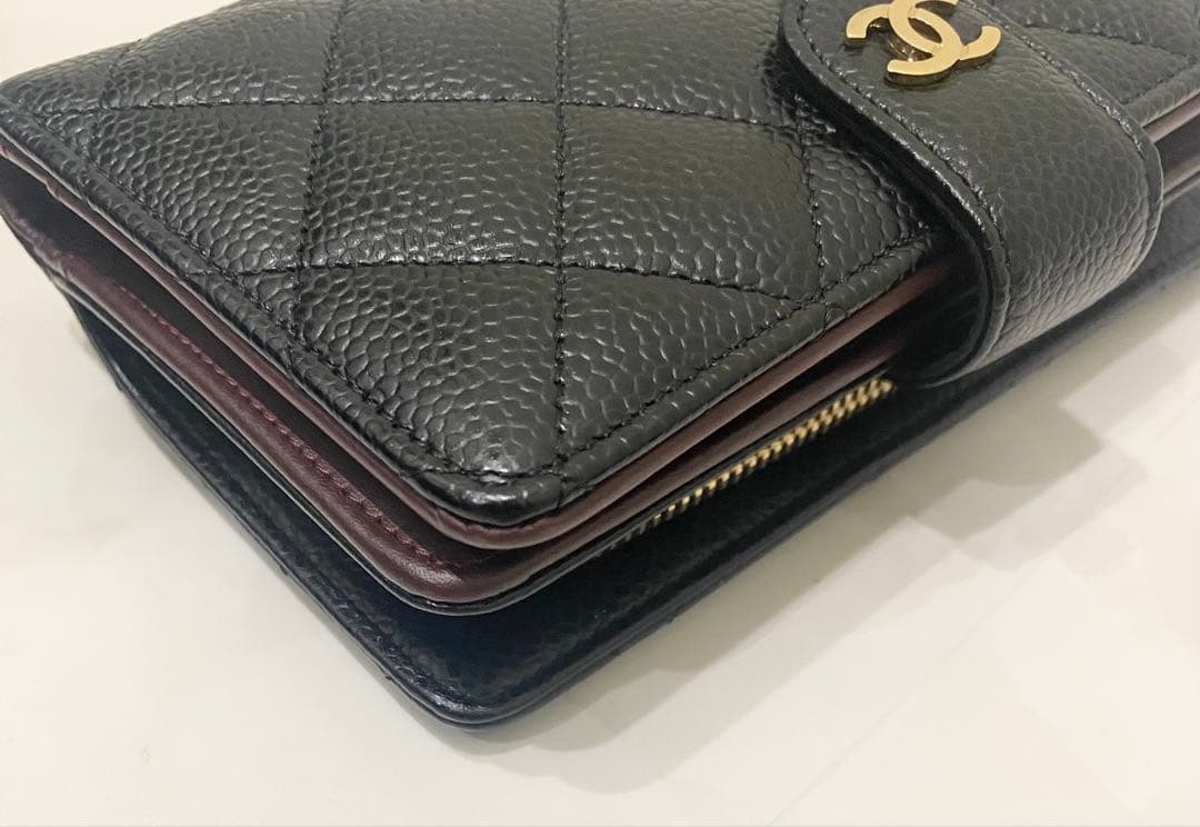CHANEL マトラッセブラック 二つ折り財布