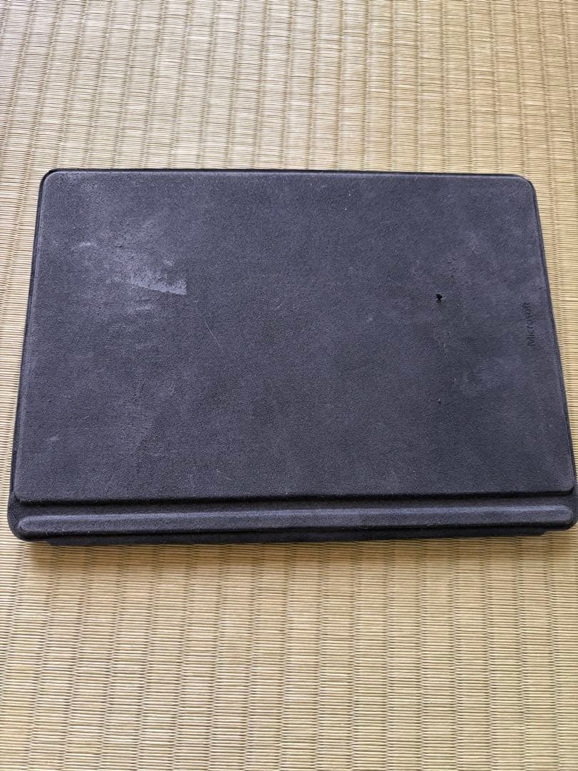 Microsoft Surface go3 本体 充電器付き　128GB