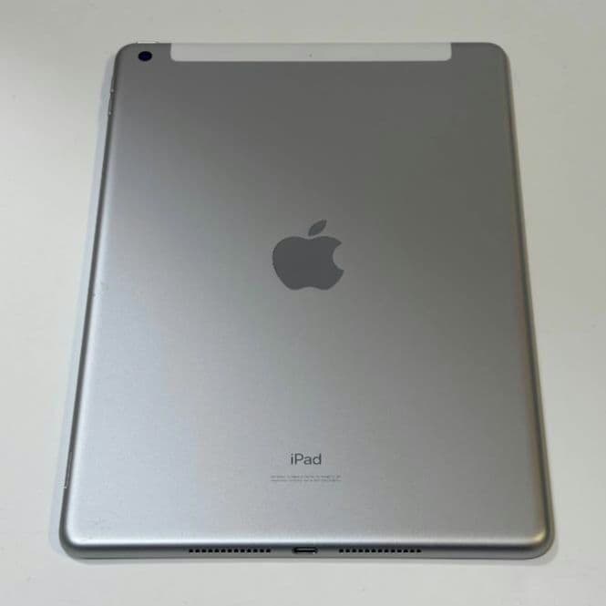 iPad 第7世代 Wi-Fi + Cellular 32GB シルバー