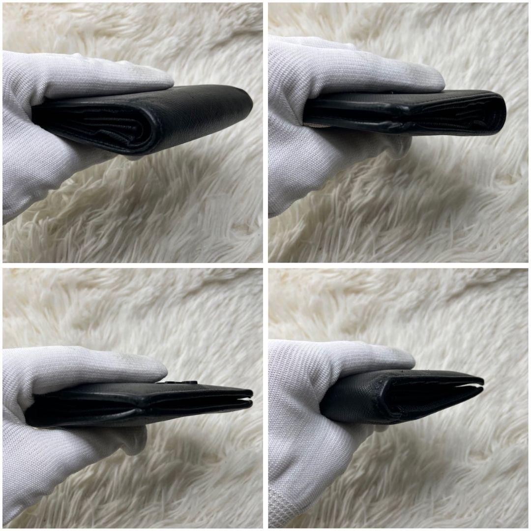 うどん様✨プラダ 二つ折り財布 サフィアーノシャイン レザー 1MV204