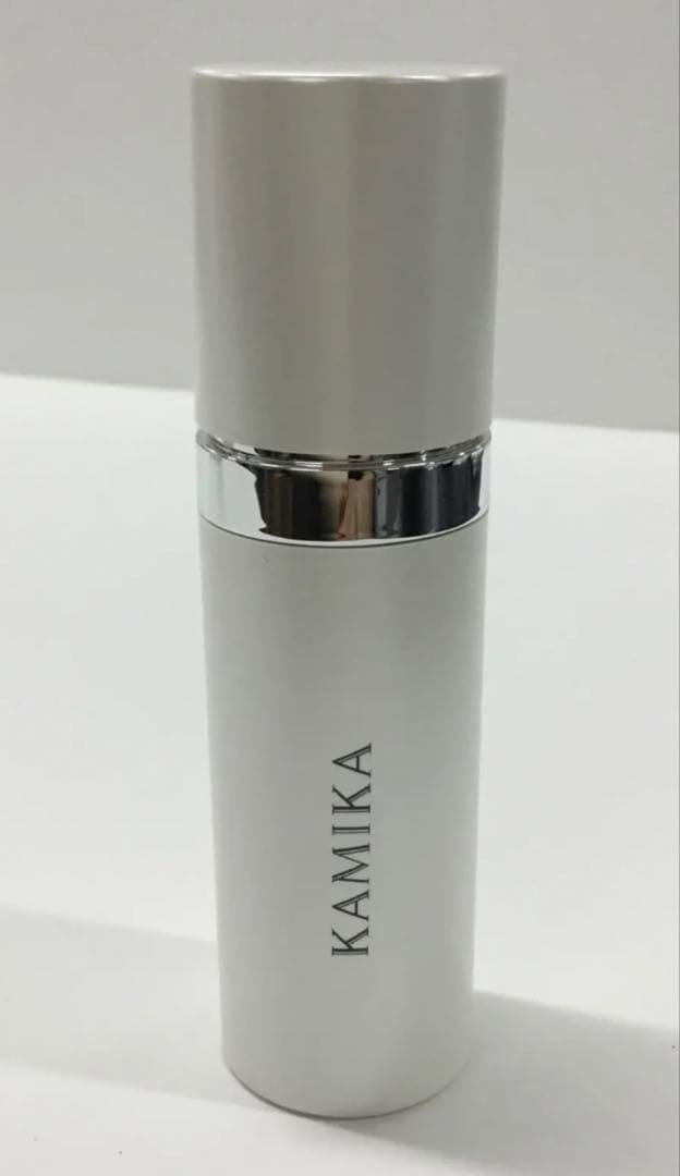 【特別価格】KAMIKAシルキースティックファンデーションホワイト2本