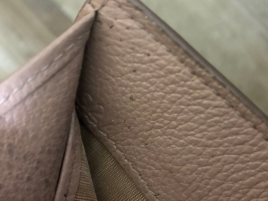 PRADA ベージュ レザー三つ折り財布 IC搭載