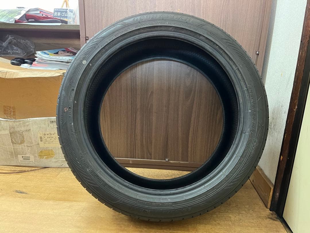 ②2024年製 グッドイヤー 中古サマータイヤ245/45R20 1本