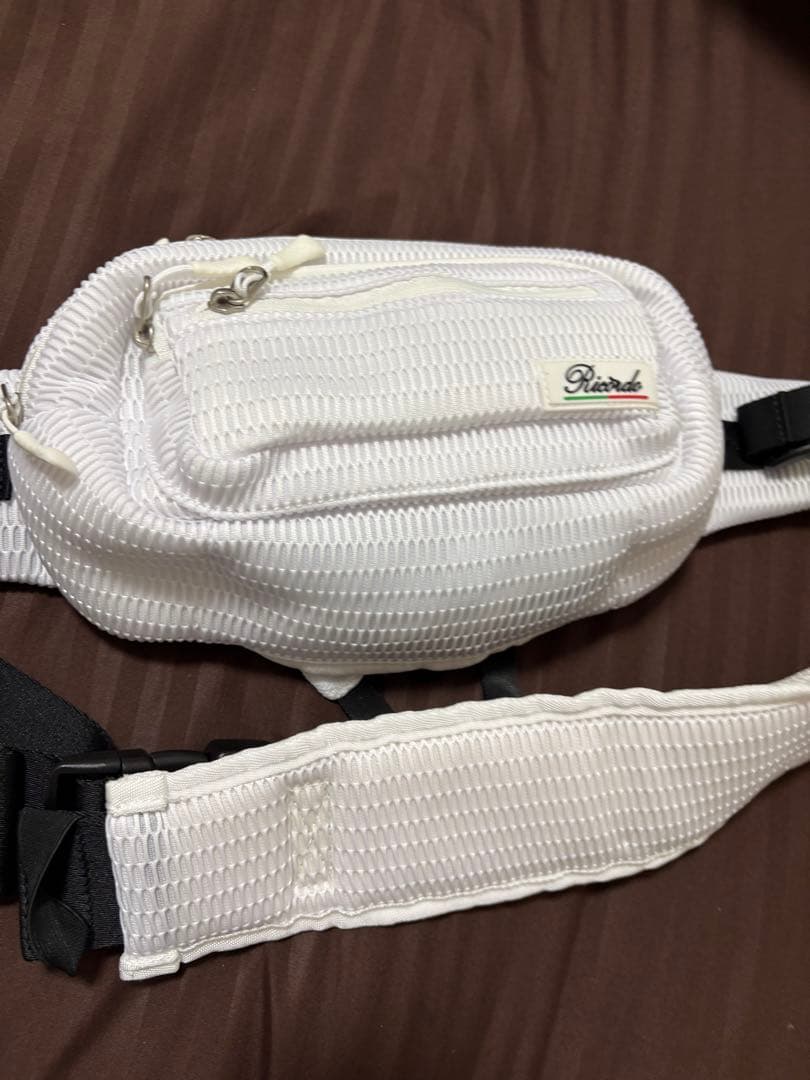 ヒップシート ショルダーバッグ 抱っこ紐 無重力 AGS 20kg
