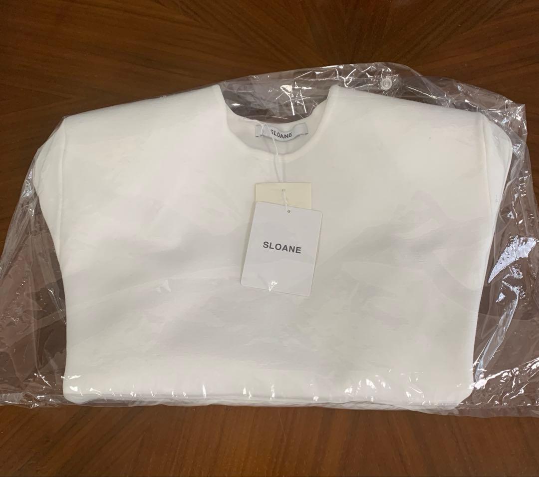 boutique310 SLOANE 肩で魅せるニット　佐藤佳菜子さん　ホワイト