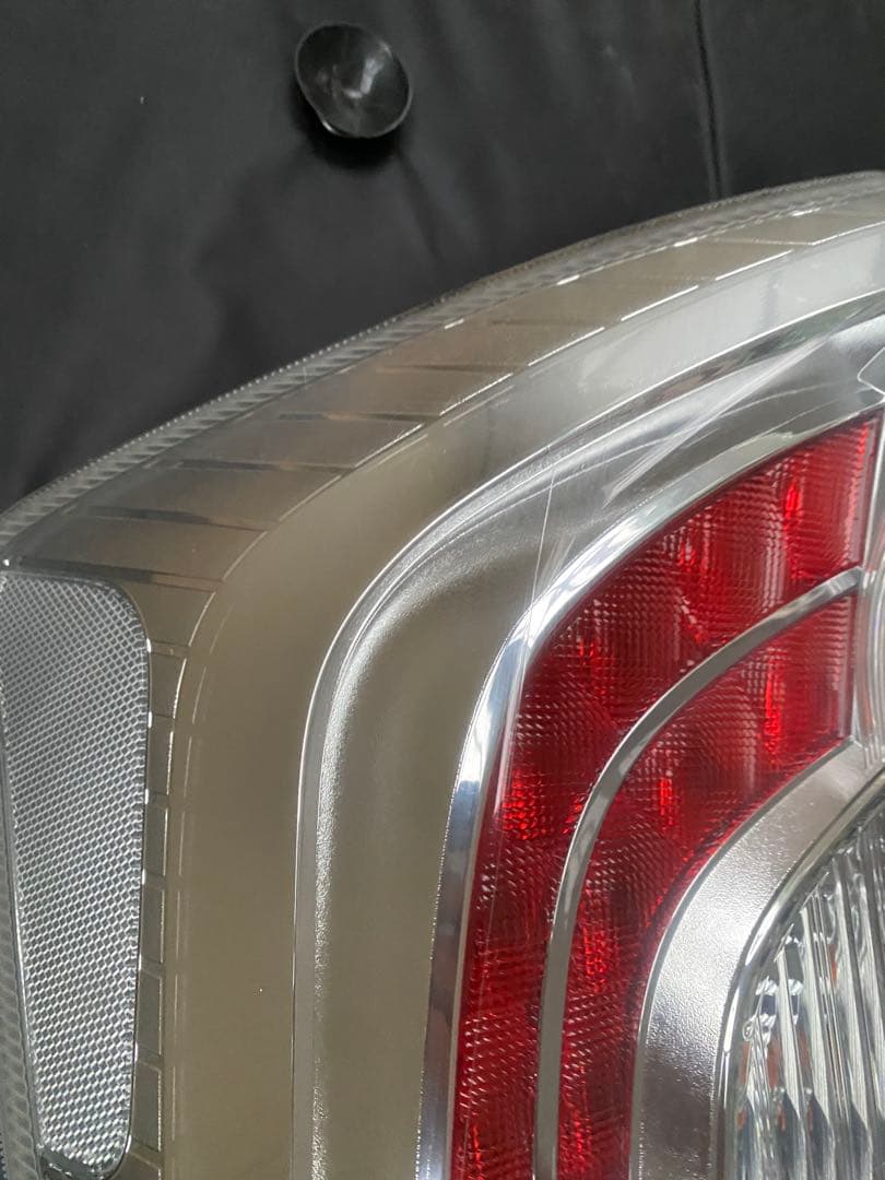 トヨタ プリウス 30系 後期 純正 LEDテールランプ 左右セット