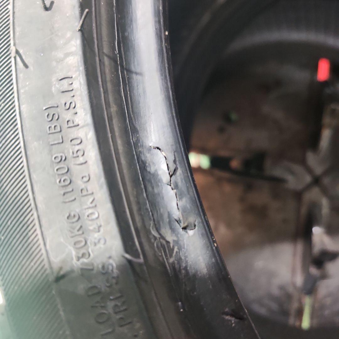 275/30R20　サマータイヤ　2本セット 23年製