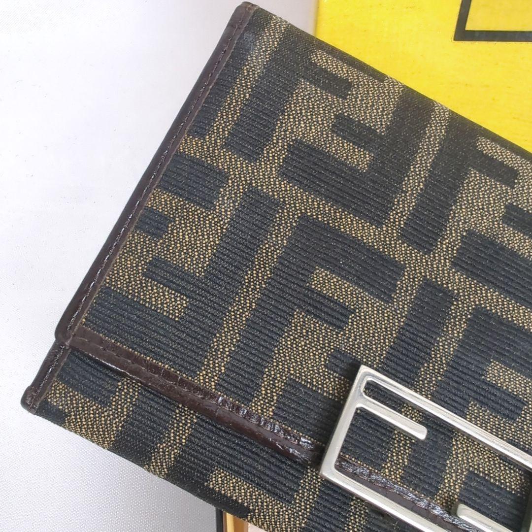 FENDI フェンディ 三つ折り 財布 ズッカ柄 ロゴ コンパクト ウォレット