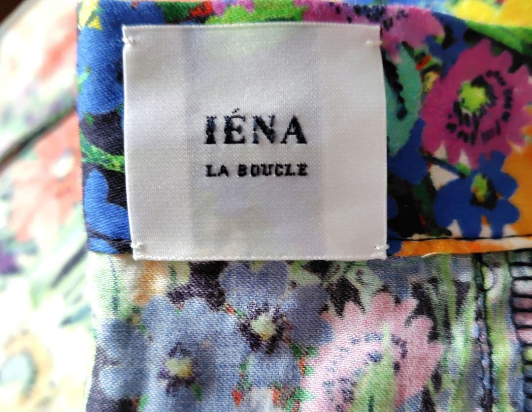 【IENA LA BOUCLE】フラワープリントラップスカート　総柄