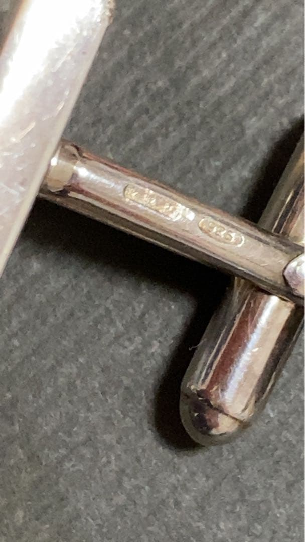 グッチ　シルバー 925カフス　箱付き　カフリンクス　ボタン　冠婚葬祭ビジネス