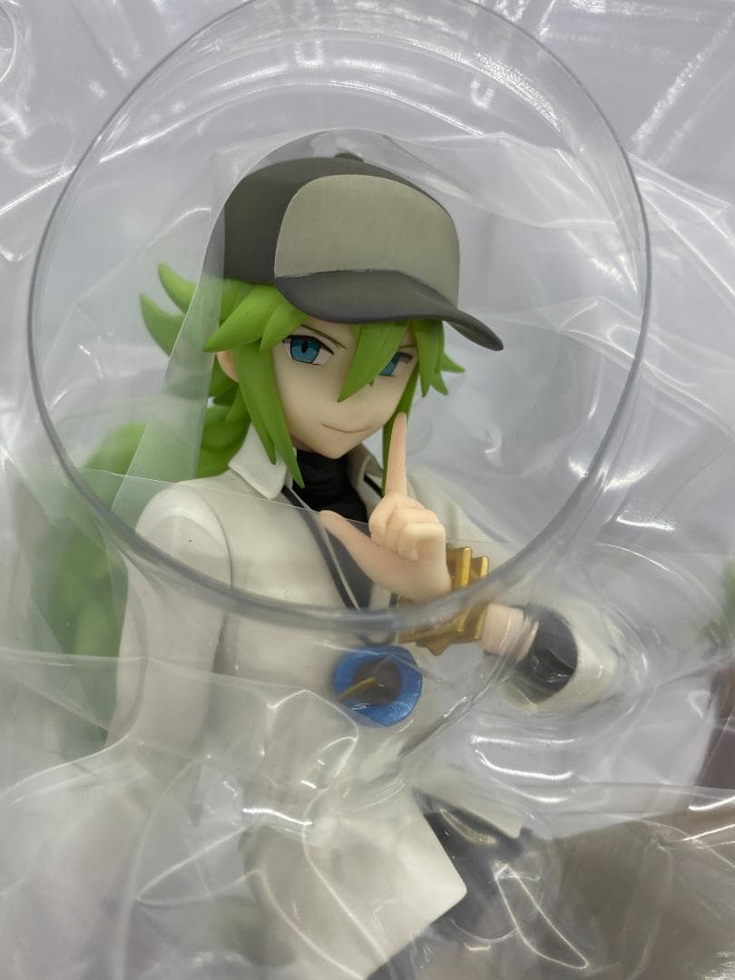 ポケモンセンターフィギュア N＆ゾロア ブラック・ホワイト　KOTOBUKIYA