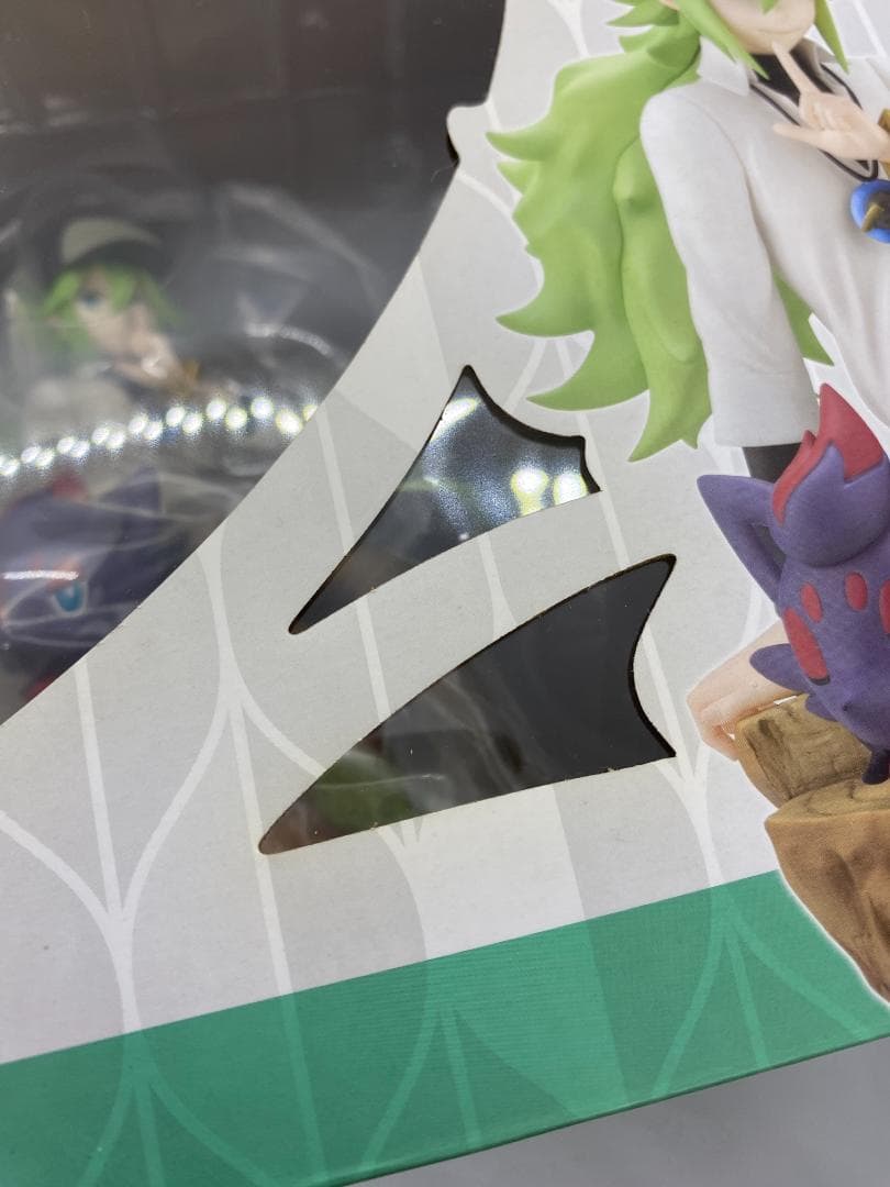 ポケモンセンターフィギュア N＆ゾロア ブラック・ホワイト　KOTOBUKIYA