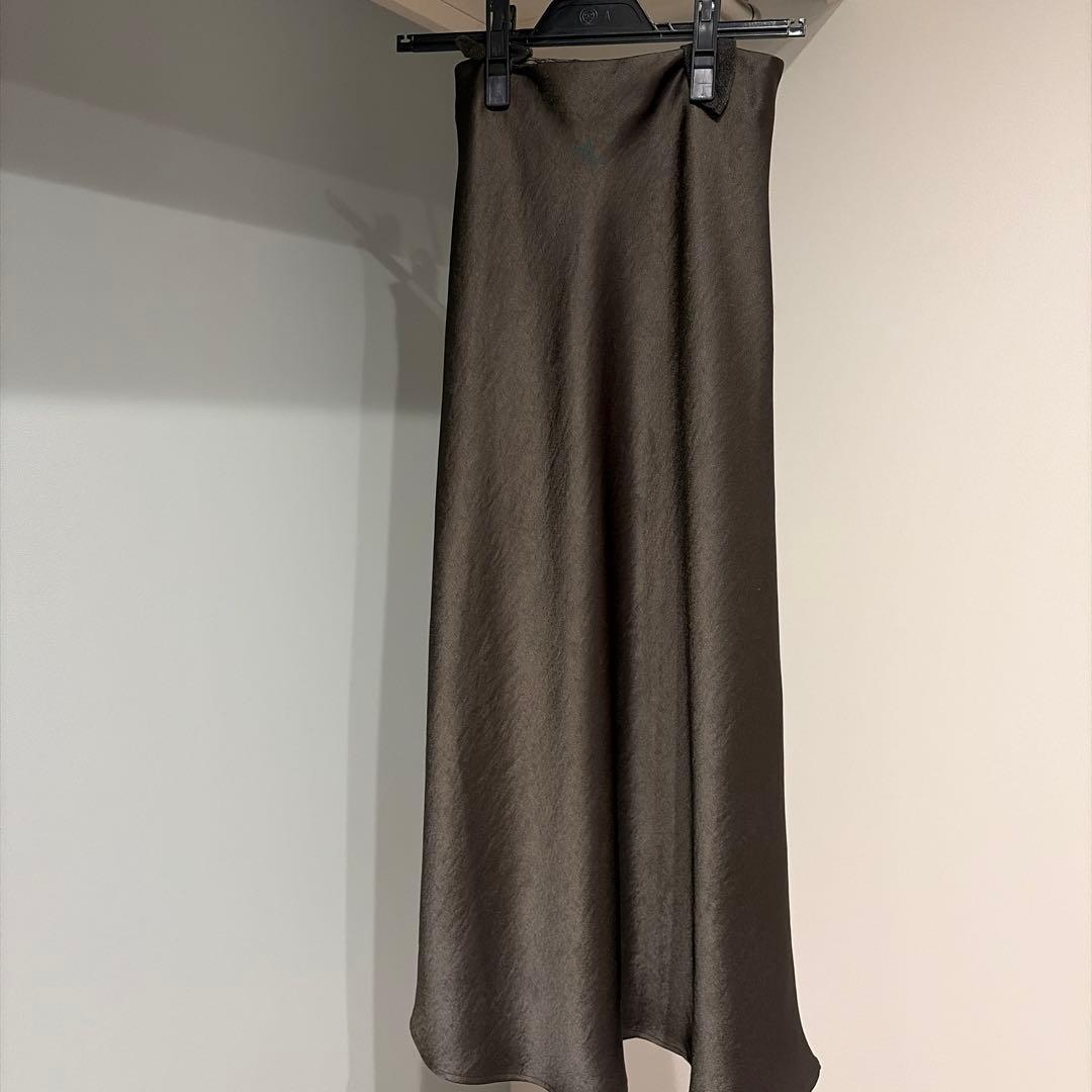 anuans サテンナロースカート CHARCOAL BROWN/0