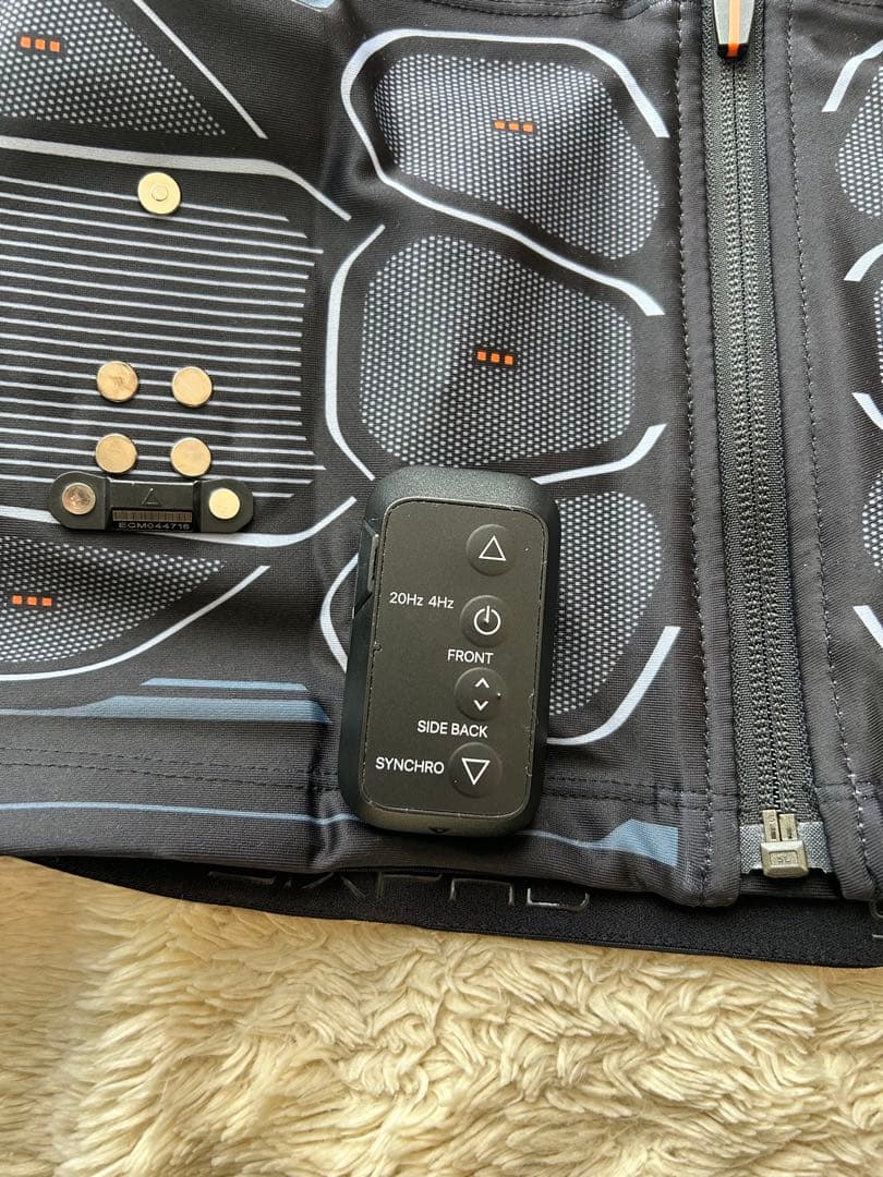 美品　SIXPAD シックスパッド コアベルトMサイズ