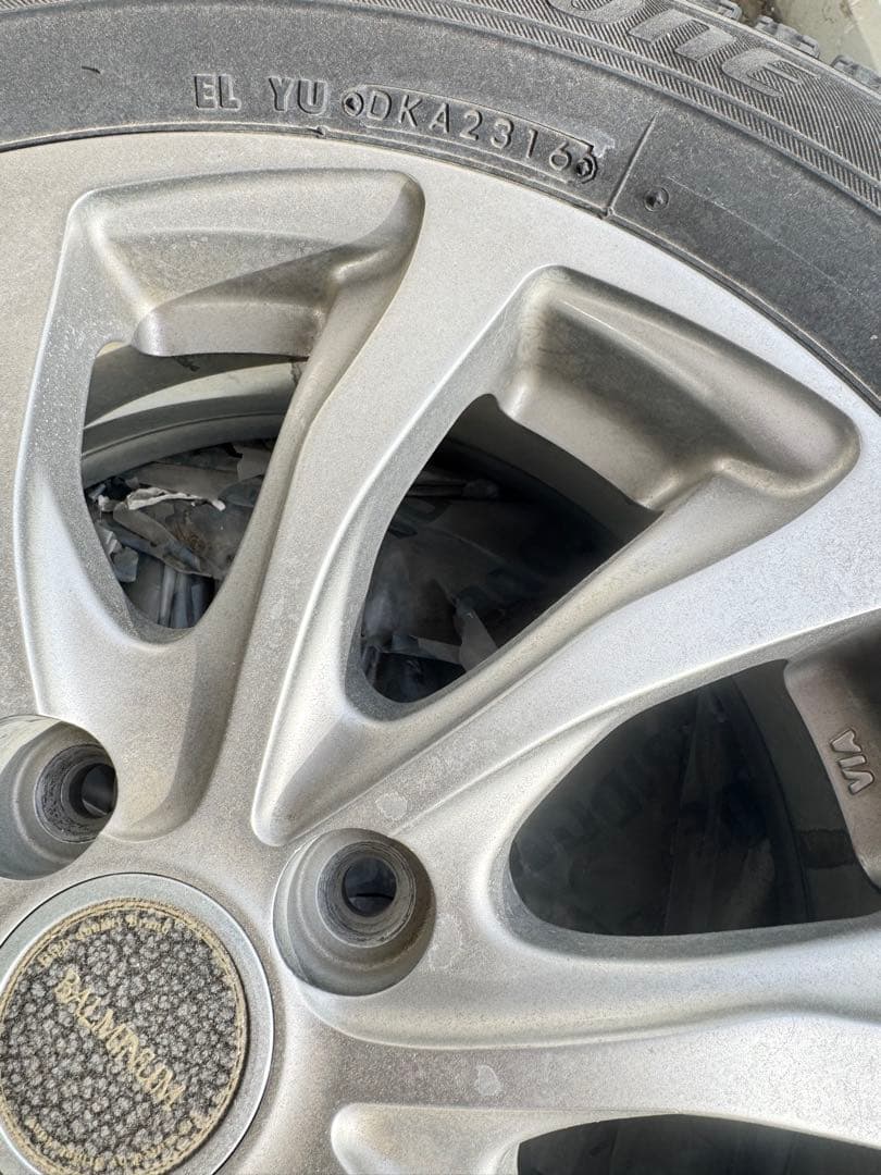 [現状販売]175/65R15アルミ付スタッドレス4本セットブリザック