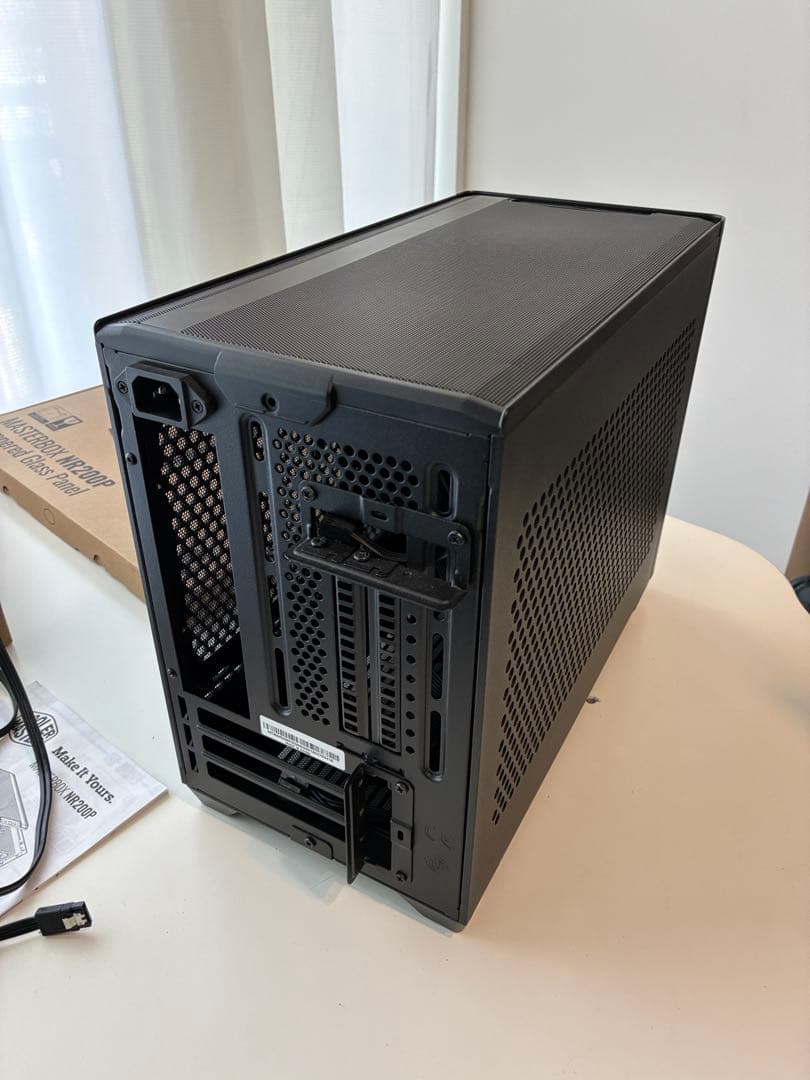 送料込 小さいPCケース NR200P + コルセア450w電源