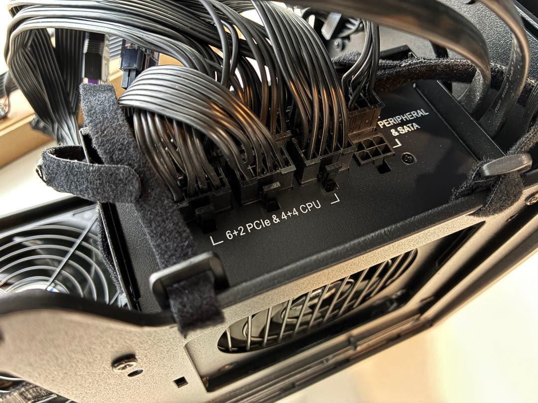 送料込 小さいPCケース NR200P + コルセア450w電源