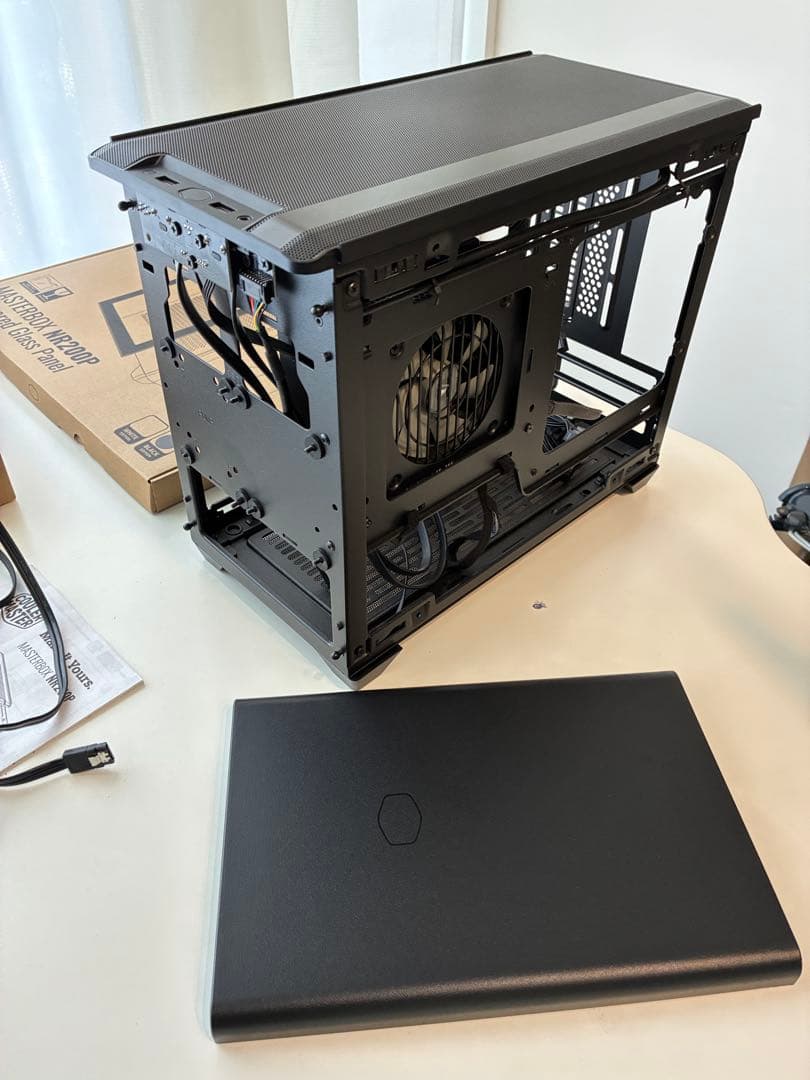 送料込 小さいPCケース NR200P + コルセア450w電源