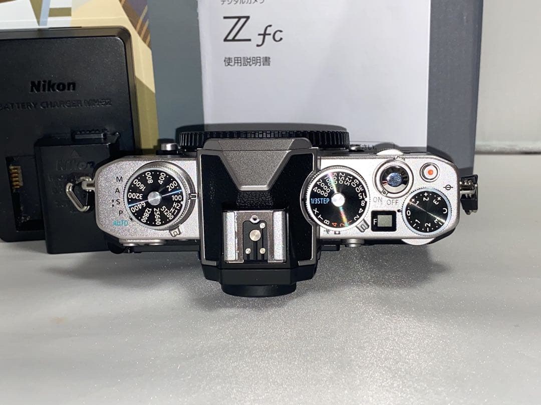 【新品級】Nikon Z fc ボディ 本体 zfc