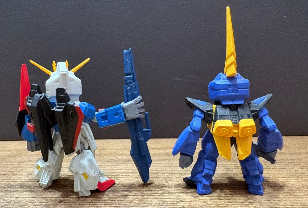 【早い者勝ち】ガンダムコンバージ　Zセット