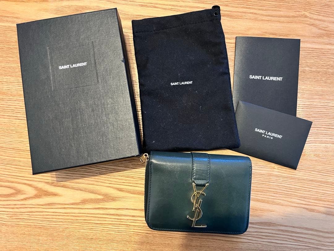 YSL サンローラン　グリーンレザー 二つ折り財布