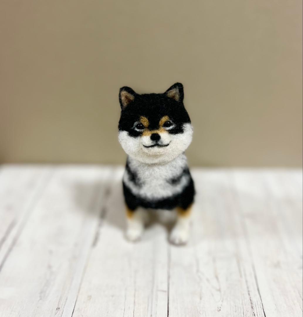 柴犬　羊毛フェルト　黒柴　ハンドメイド