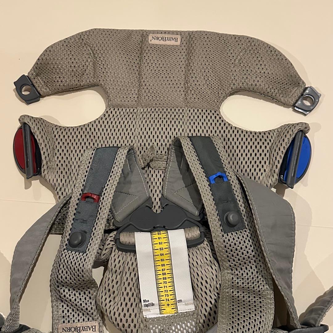 【美品】BabyBjörn 抱っこ紐MINI 3Dメッシュ グレーベージュ
