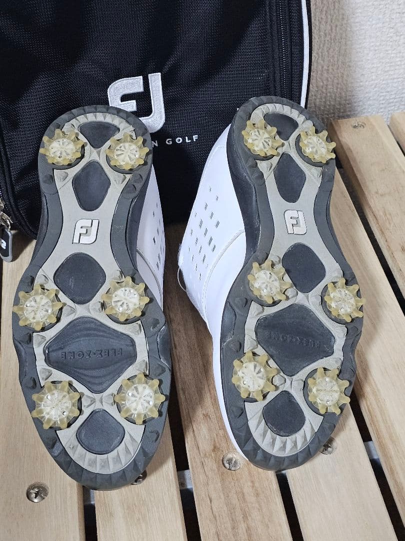 レディースゴルフシューズ 　24cm　　シューズバッグセット