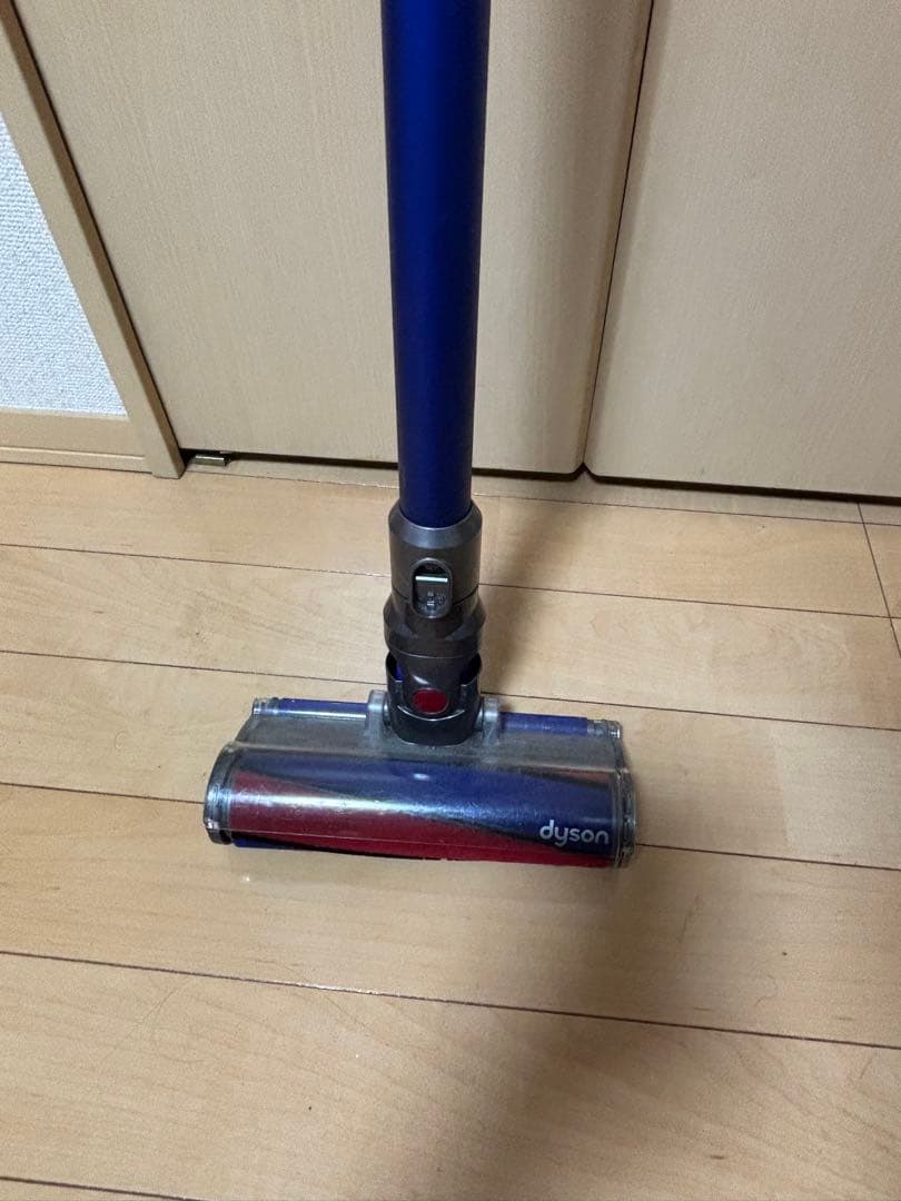 Dyson DC74 V6 fluffy コードレス ハンディ掃除機