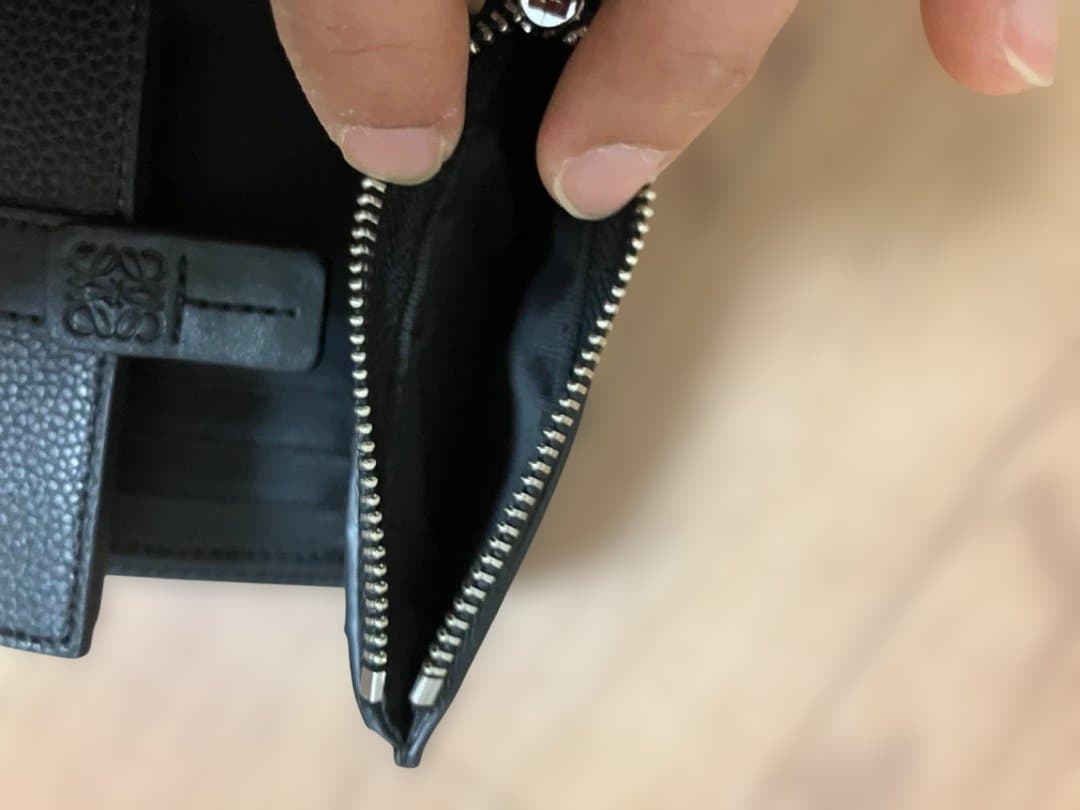 LOEWE ブラック 三つ折り財布