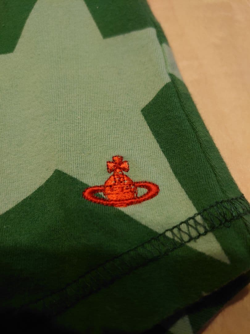 i*n様 Vivienne Westwood カットソー スター柄 グリーン