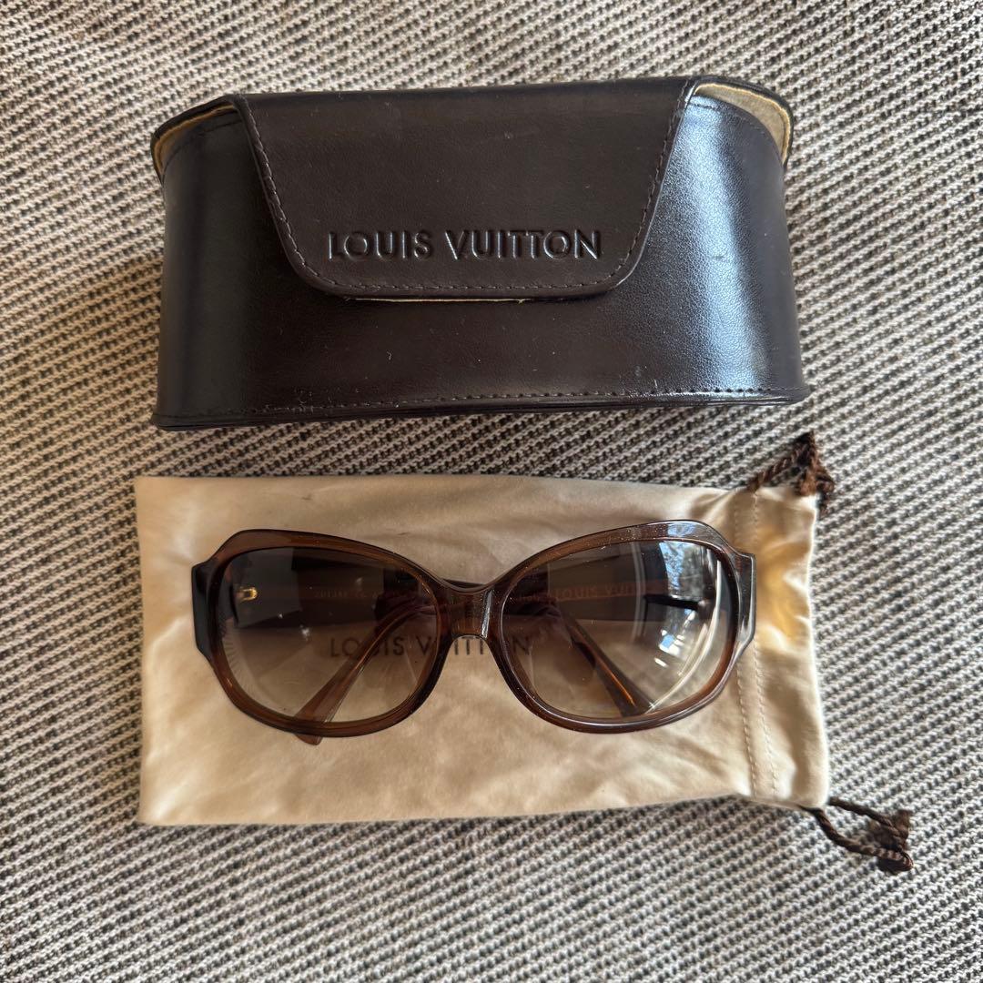 LOUIS VUITTON ブラウン サングラス ケース付き
