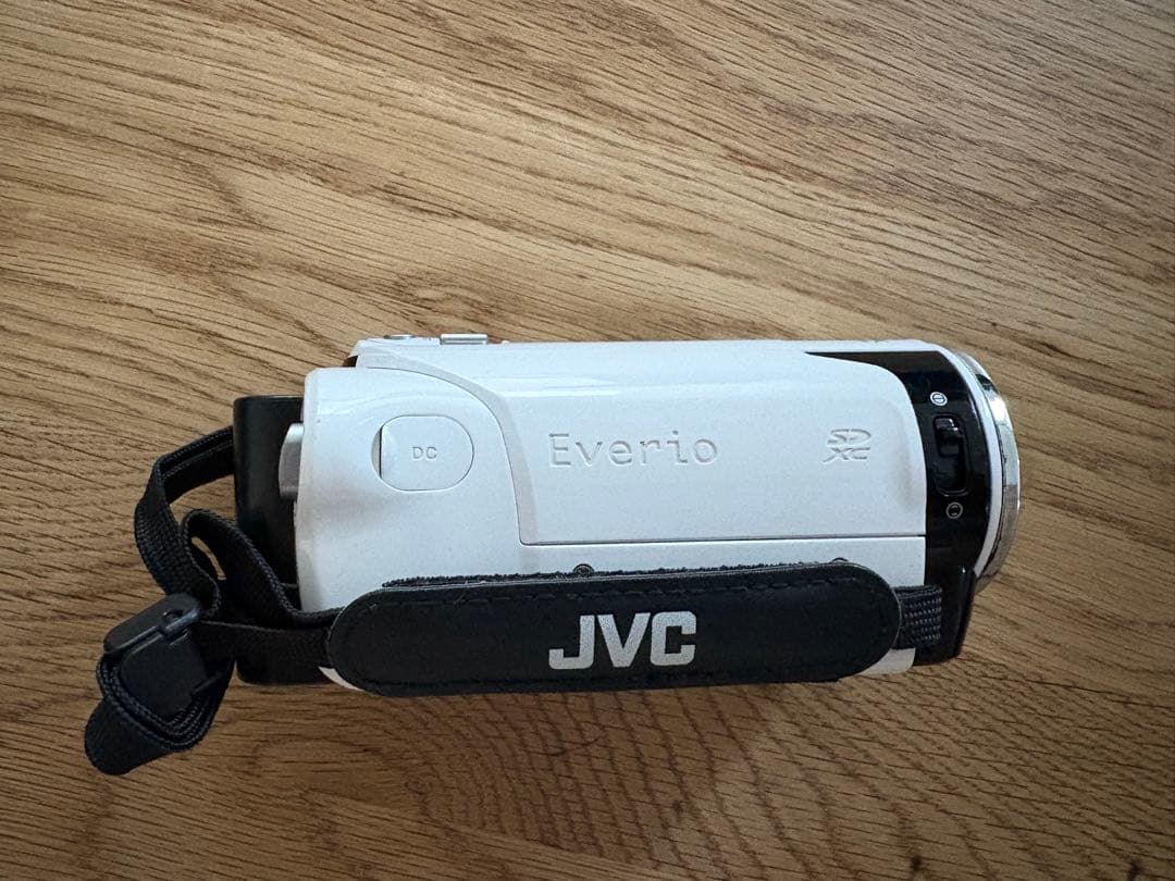 JVC Everio HD ビデオカメラ 40倍ズーム