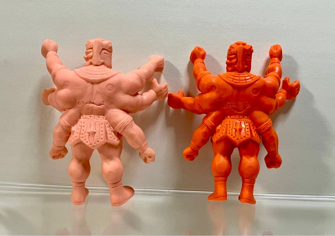 【当時モノ】キン肉マン　消しゴム　アシュラマン　2色　セット　珍色