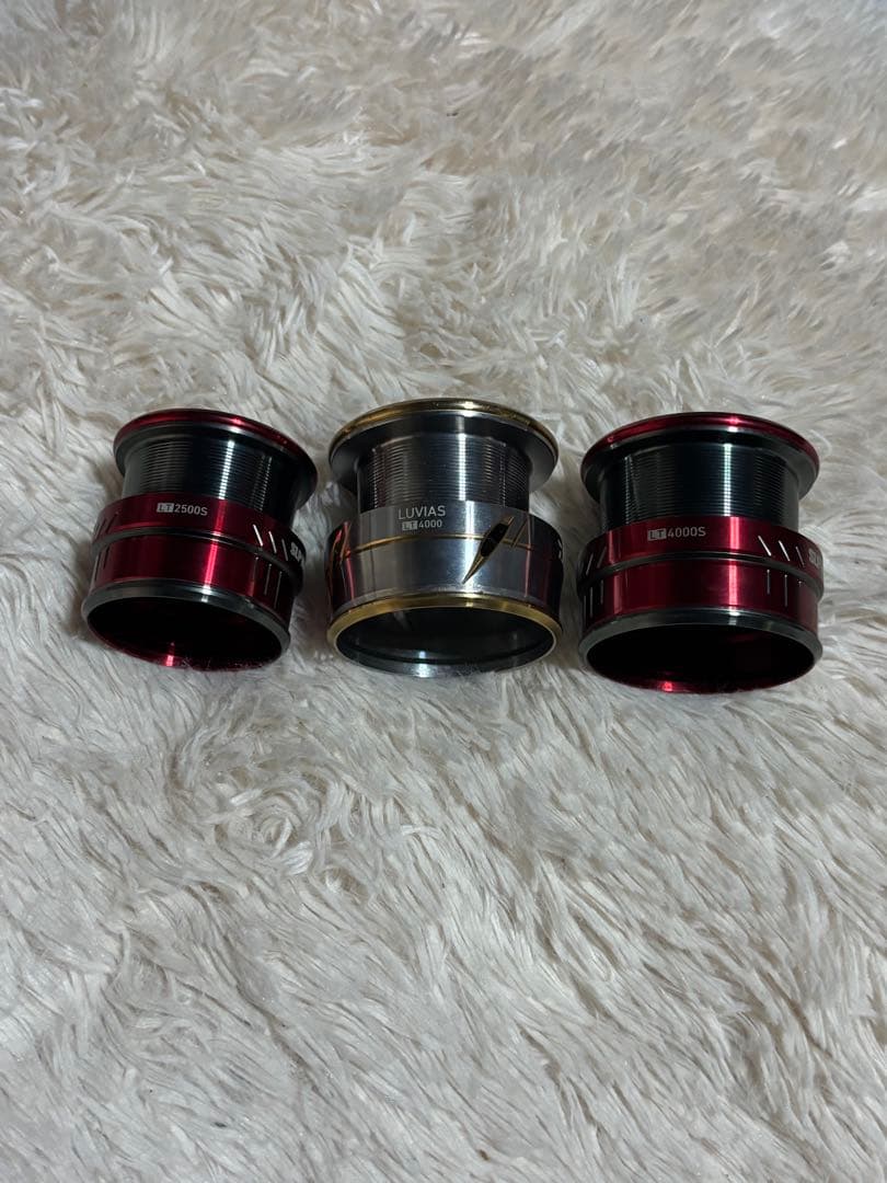 LUVIAS LT4000 スピニングリール