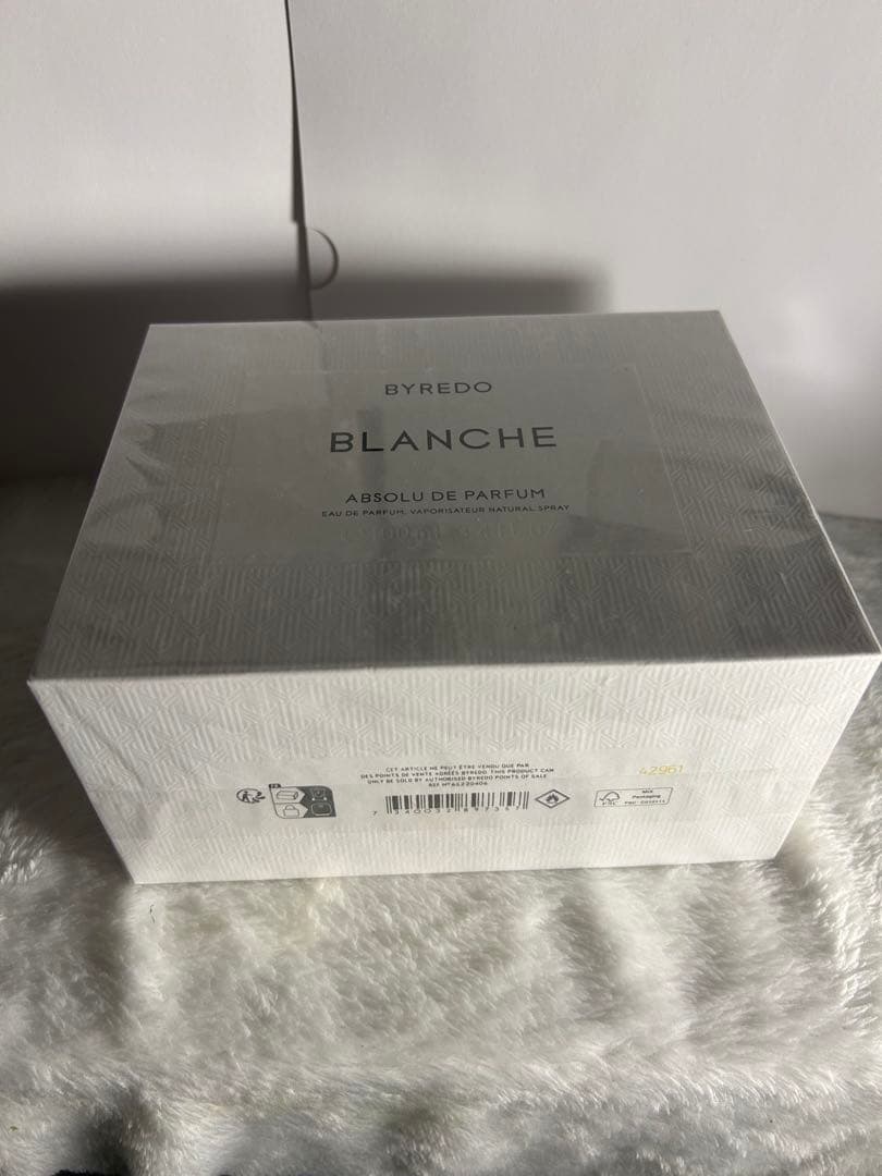 未開封BYREDO BLANCHE アブソリュ・ド・パルファム100ml