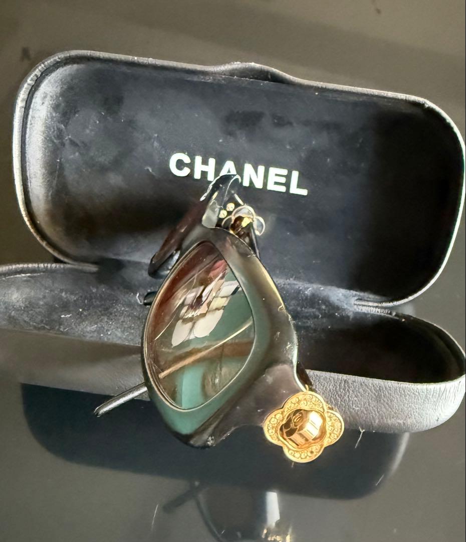 【たくや】　CHANEL ブラウンレンズ サングラス ケース付き