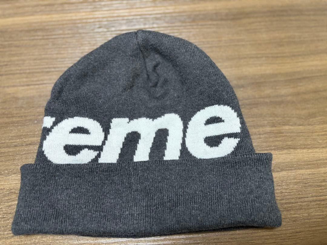 Supreme ニット帽 チャコールグレー ロゴ入り