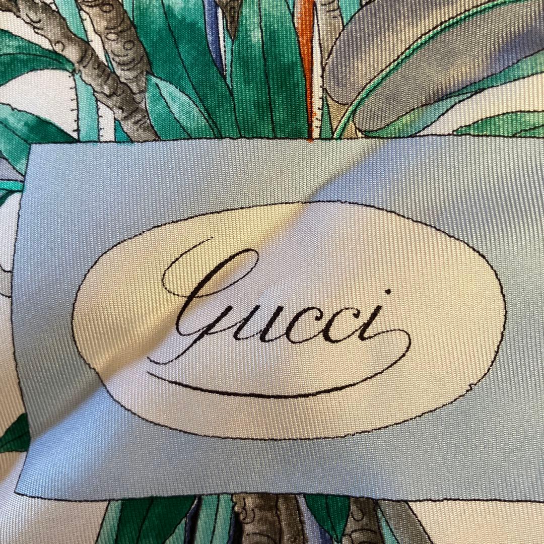 Gucci 花柄 シルクスカーフ