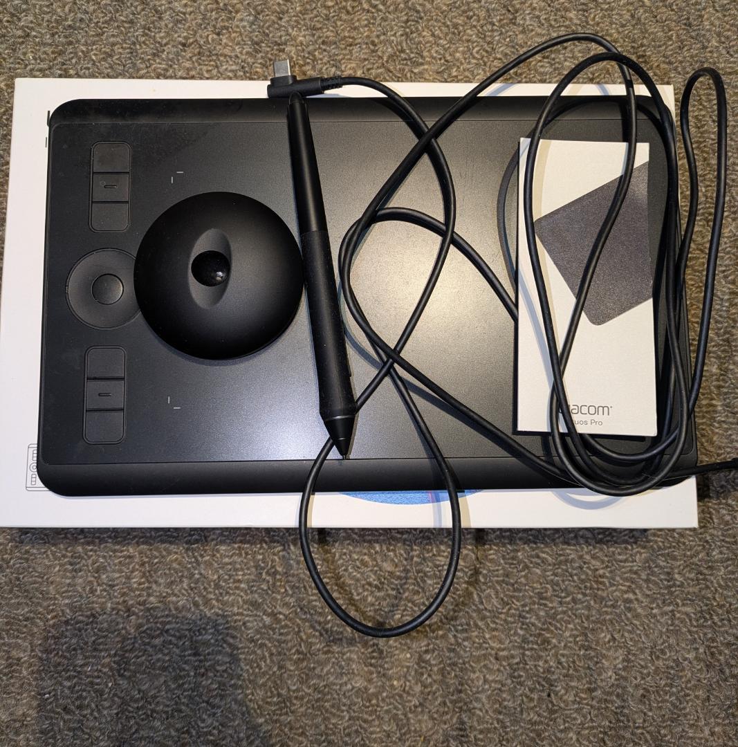wacom 板タブ intuos pro