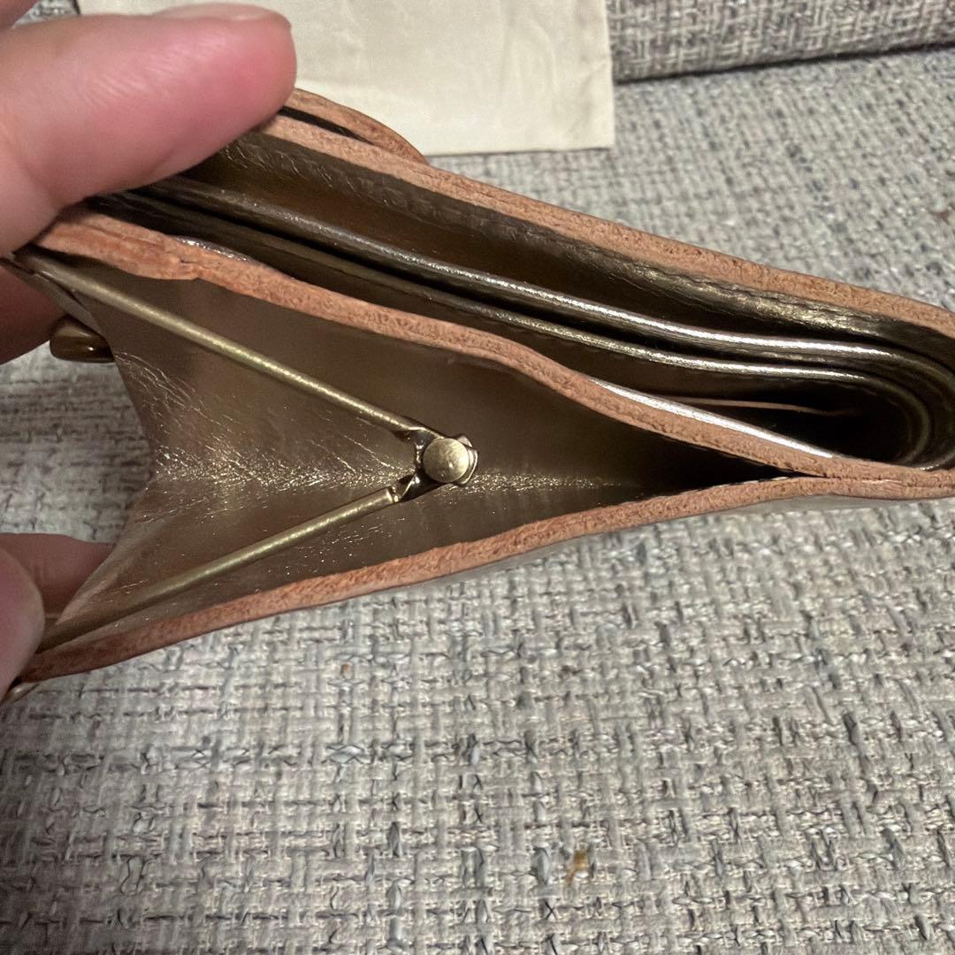 最終値下げ　美品　イルビゾンテ　がま口二つ折り財布　メタリック　ゴールド