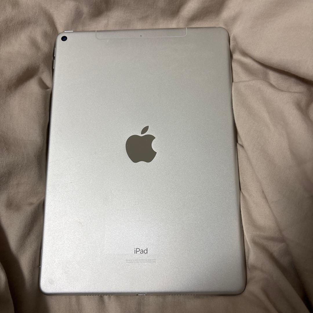 Apple iPad Air3 シルバー 本体256GB Wi-Fi セルラー