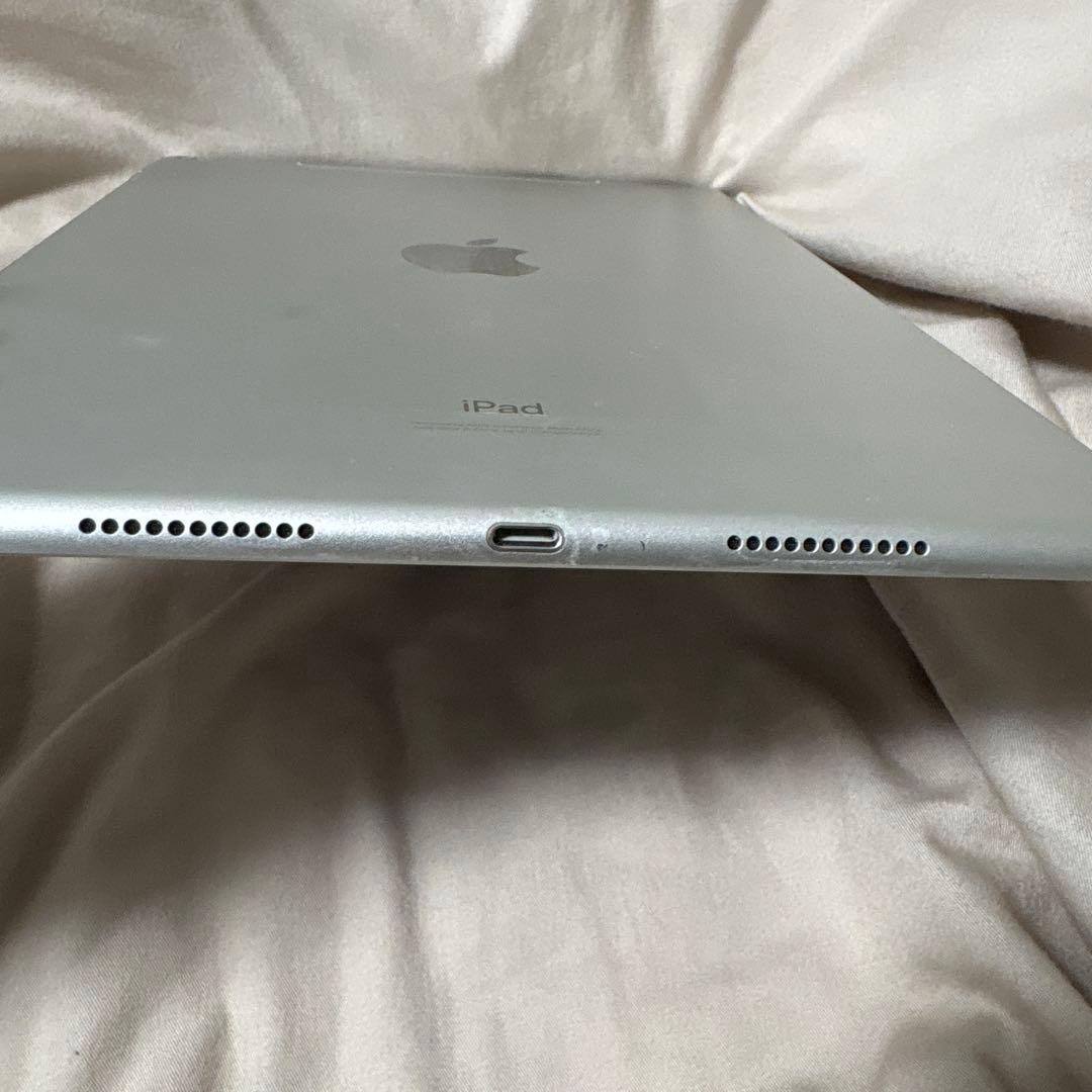 Apple iPad Air3 シルバー 本体256GB Wi-Fi セルラー