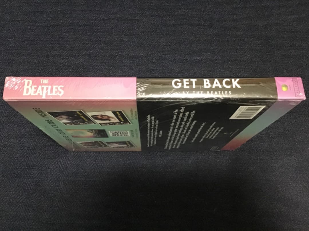 ビートルズ GET BACK 写真集（洋書）ロビーカード付 未開封シールド新品！