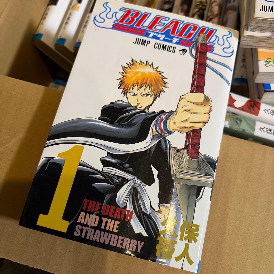 【BLEACH 全巻＋劇場版 2冊 まとめ売り】