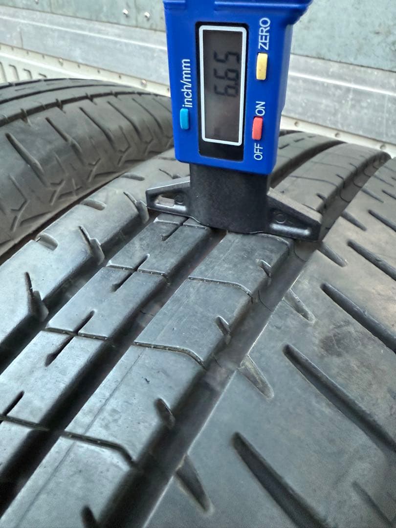 ブリヂストンサマータイヤ175／65R15 84H