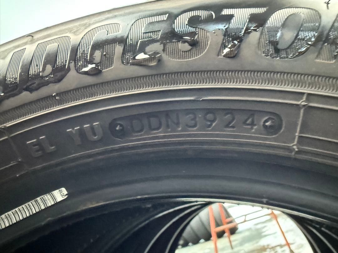 ブリヂストンサマータイヤ175／65R15 84H