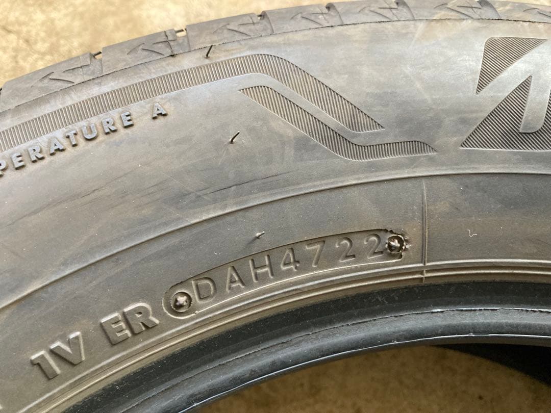 BRIDGESTONE 215/60R17 22年製 【シャ-131 ②】