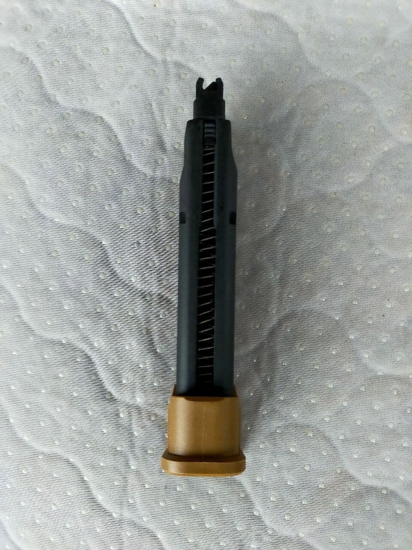 SIG M17 M18 co2マガジン ライラックス TAN