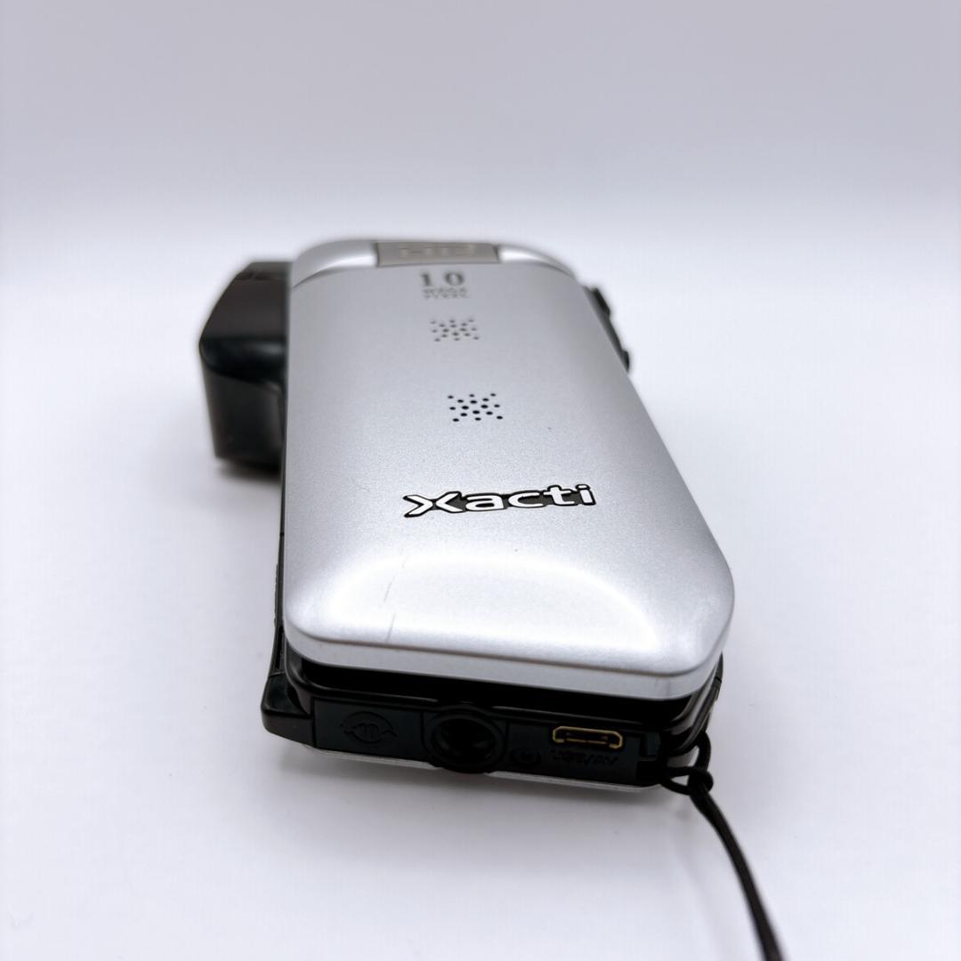 【美品】SANYO デジタルムービーカメラ Xacti DMX-CG11